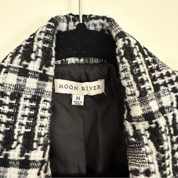 Tuckernuck Moon River Tweed Moto Jacket Womens Medium White Black Zippers Pocket - Picture 4 of 4